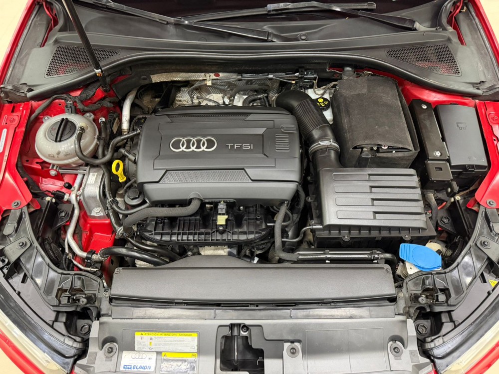 Audi A3 5P 1,8 Tfsi Alcantara — foto 12